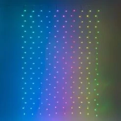 Twinkly Curtain Special Edition Tenda 210 LED Multicolore RGB+W Con Cavo Trasparente -Offerte Natale Negozio 0056089 twinkly curtain special edition tenda 210 led multicolore rgbw con cavo trasparente