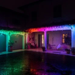 Twinkly Icicle Tenda 190 Led Multicolore RGB Con Cavo Trasparente -Offerte Natale Negozio 0056299 twinkly icicle tenda 190 led multicolore rgb con cavo trasparente