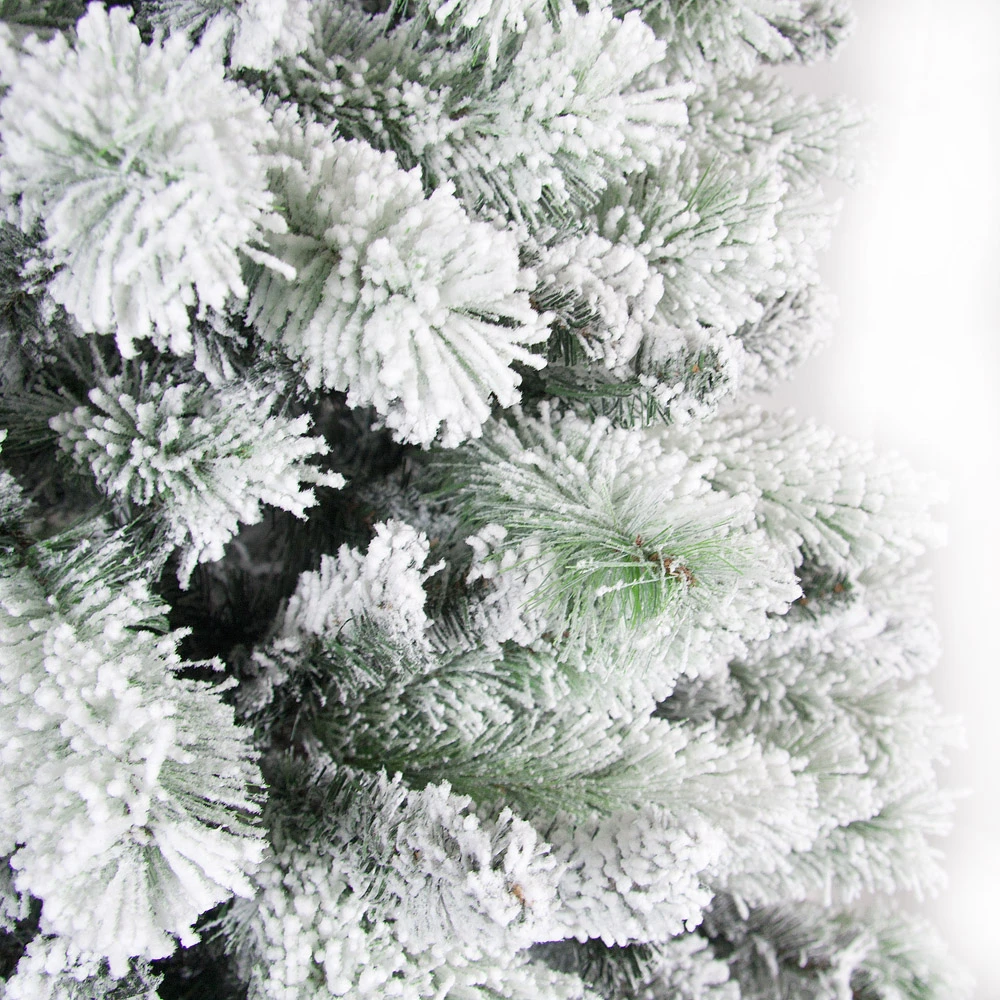 Flora Albero Di Natale Innevato Breeze 240 Cm - 1411 Rami 5 Flora Albero Di Natale Innevato Breeze 240 Cm - 1411 Rami - immagine 3