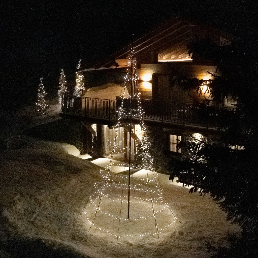 Twinkly Light Tree Albero Luminoso Smart Con 1000 LED RGBW Integrati, 6 Metri, Controllabile Via App 6 Twinkly Light Tree Albero Luminoso Smart Con 1000 LED RGBW Integrati, 6 Metri, Controllabile Via App - immagine 4