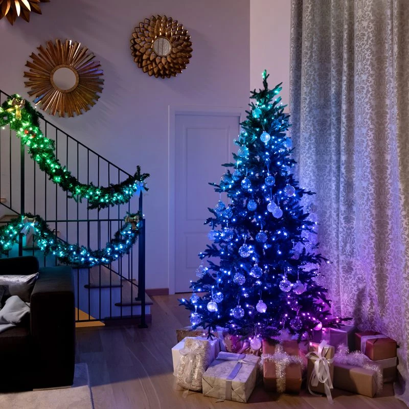 Twinkly Albero Pre-Illuminato Vernon Spruce 390 LED , 2,1 Metri, Controllabile Via App 4 Twinkly Albero Pre-Illuminato Vernon Spruce 390 LED , 2,1 Metri, Controllabile Via App - immagine 2